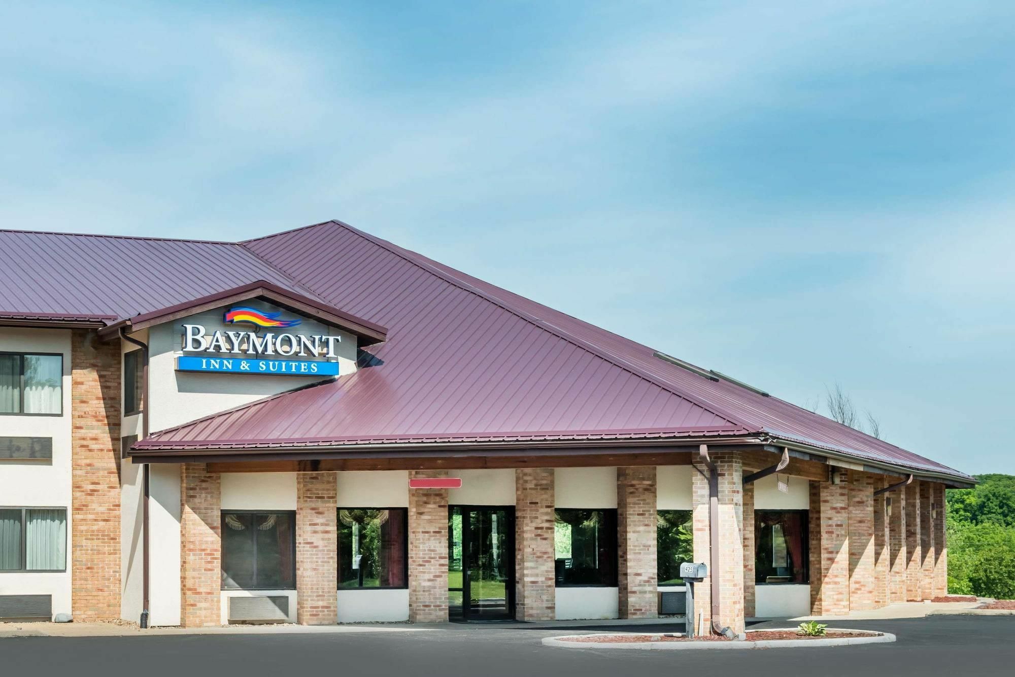 Baymont By Wyndham Warrenton Hotel Exterior photo